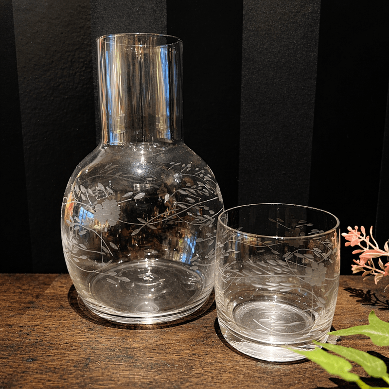 Karaffel og glass, vintage fransk stil.